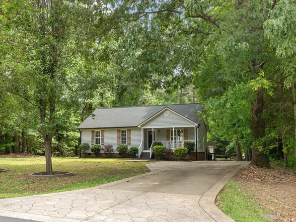 2801 Old Stagecoach Ln, Raleigh, NC 27603