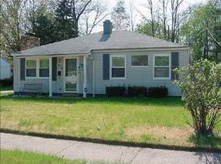 415 Manchester Dr, South Bend, IN