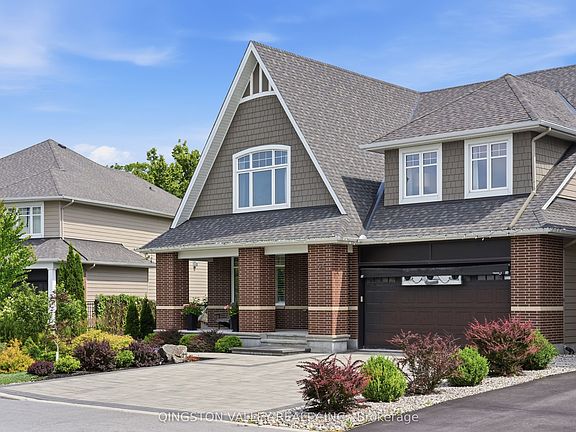 2nd image of 198 Escarpment Cres