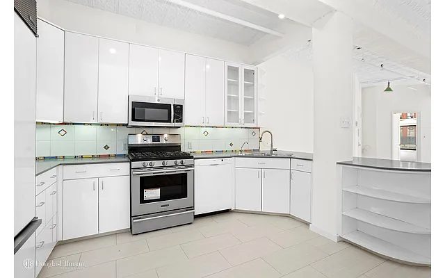 Sold by Douglas Elliman | media 47