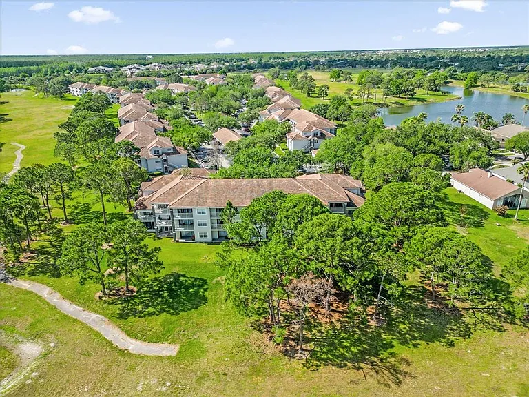 13953 Fairway Island Dr #618 — Photo 29