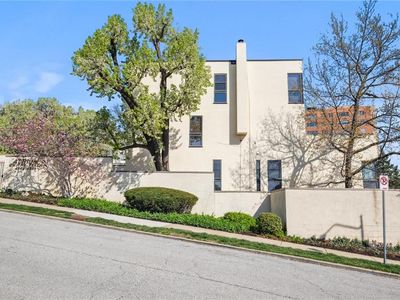 4583 Walnut St, Kansas City, MO, 64111