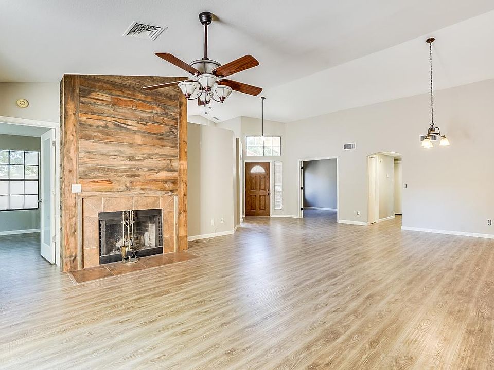 1st image of 8823 S Lori Ln