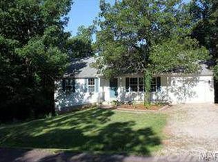 770 York Rd, Lake Sherwood, MO 63357