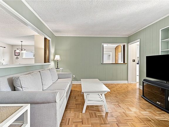 2nd image of 10555 Monogram Ave