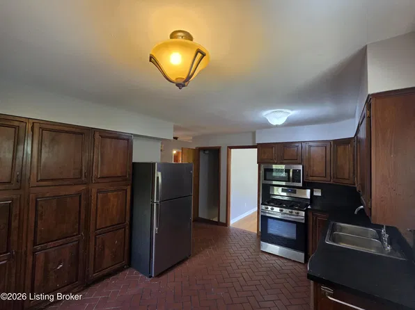 2353 Valley Vista Rd, Louisville, KY 40205