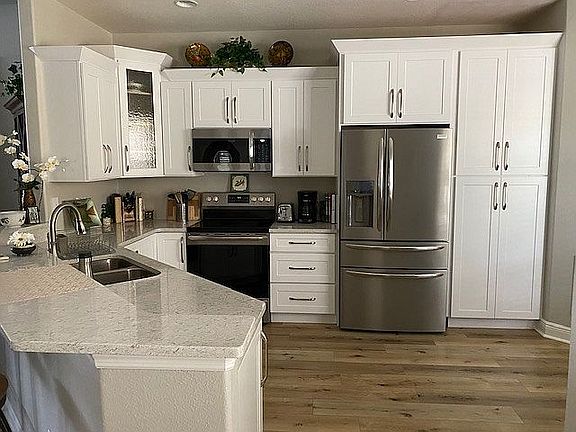 4th image of 216 Bauer Cir