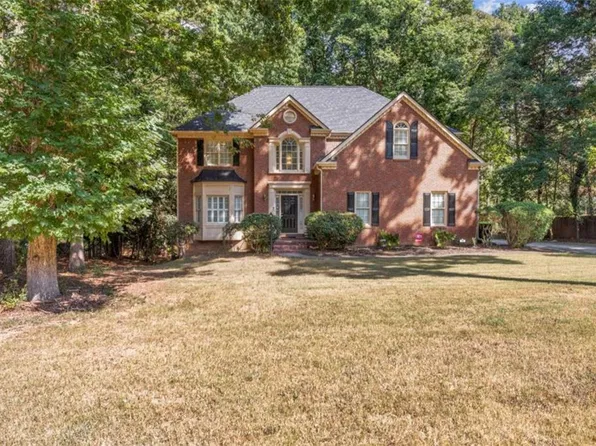 125 Wynchase Ln, Fayetteville, GA 30215