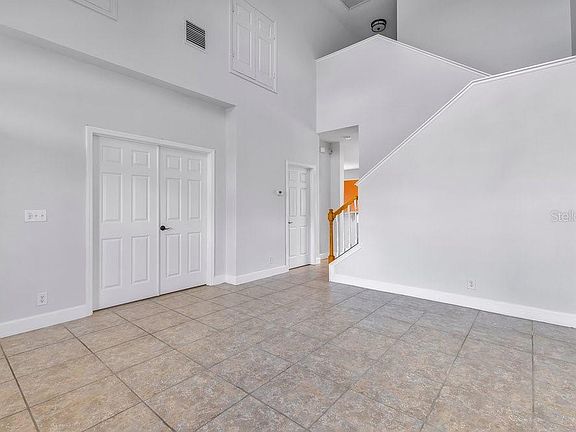 4th image of 125 Manor View Ln