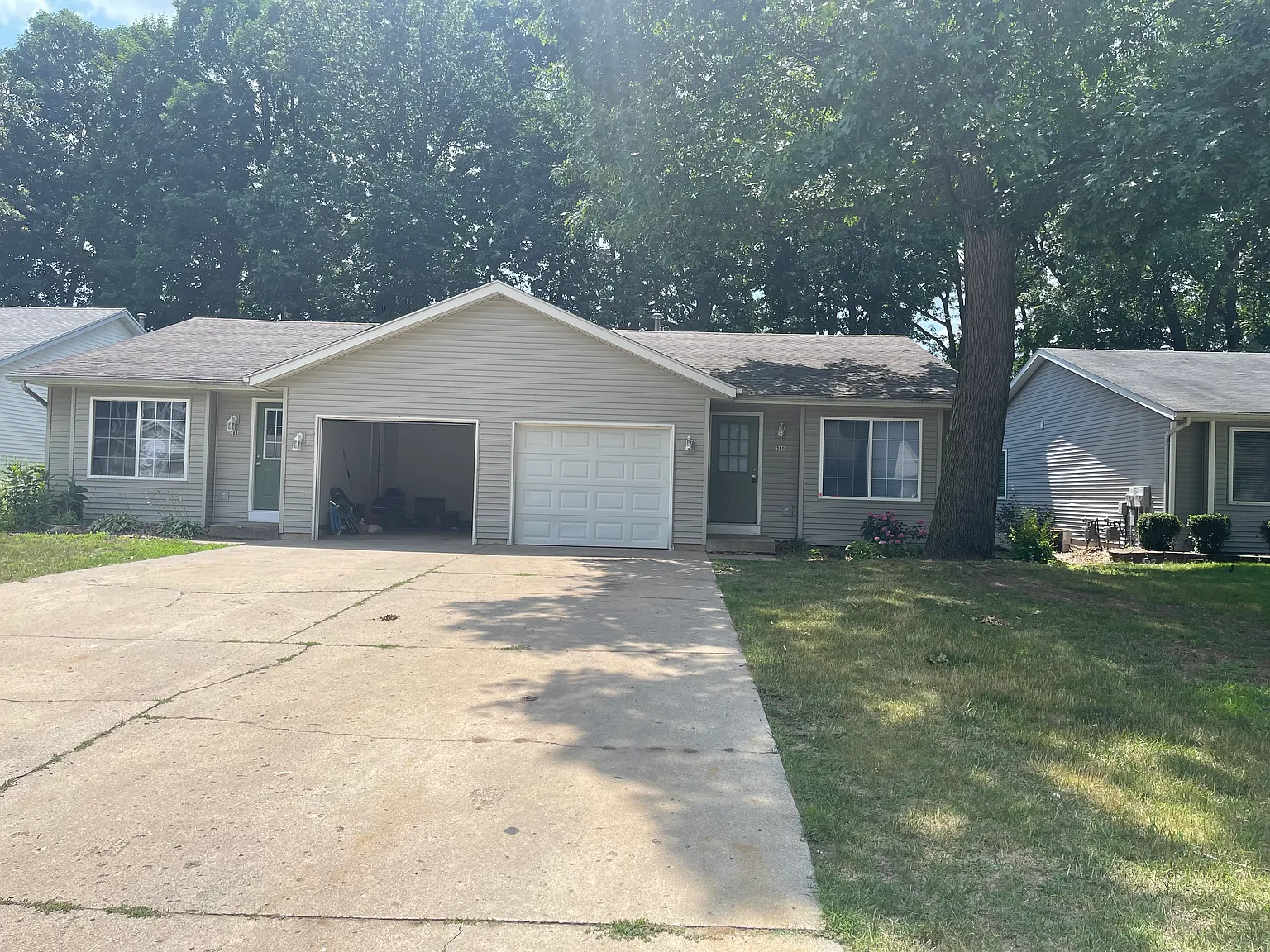 3 bed, 2.0 bath, $1,675 — Photo 1