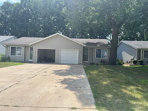 Floor plan 390 Oak Harbor Ct