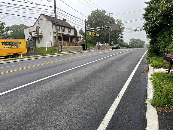 5th image of 661 Ridge Pike