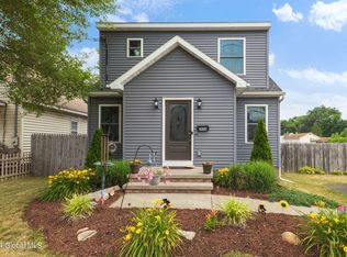 2956 Guilderland Ave, Schenectady, NY 12306