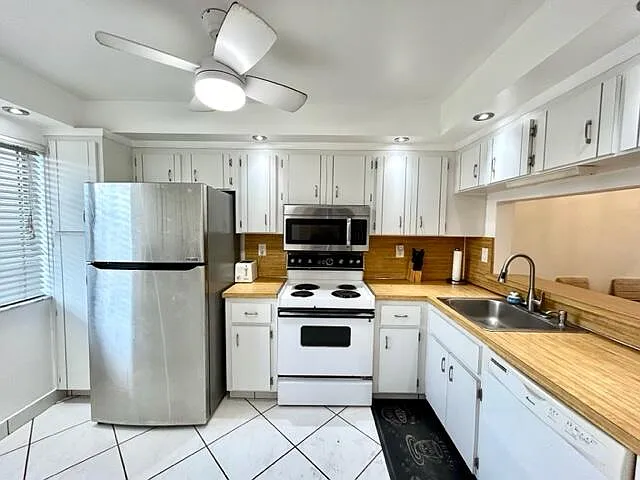 3601 Inverrary Dr #306 — Photo 4