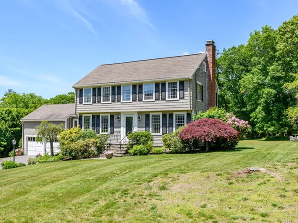 7 Woodleigh Rd, Natick, MA 01760