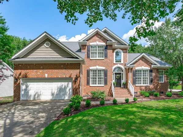 100 Joseph Pond Ln, Cary, NC 27519