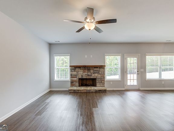 7th image of this home