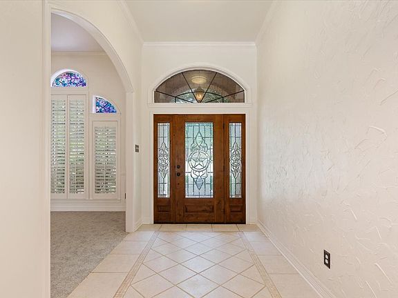 4th image of 800 Granite Ln