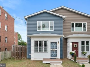 948 Division Ave NE, Washington, DC 20019