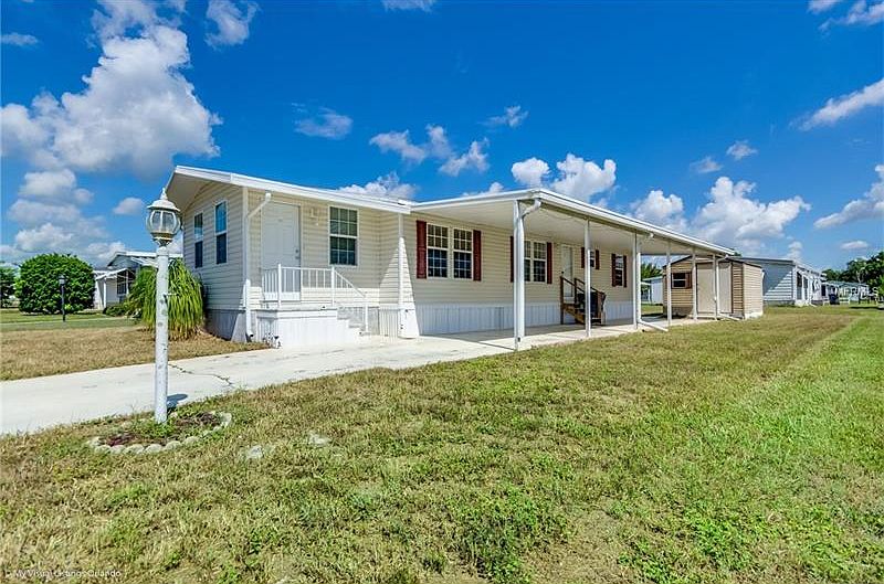 1st image of 221 Lake Blvd