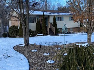 104 Eastview Ln, Beckley, WV 25801