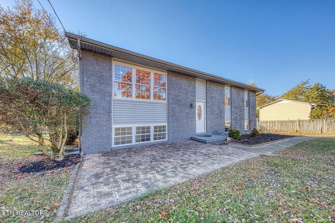 221 Amesbury Rd, Knoxville, TN 37934 Zillow