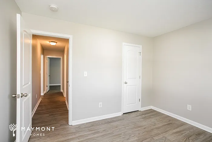 224 Rolling Ridge Dr — Photo 10