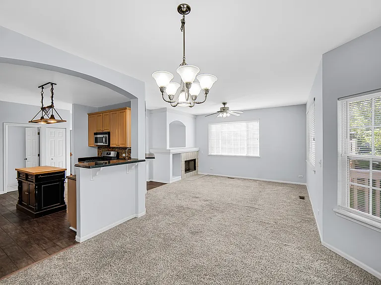1252 Townes Cir — Photo 8