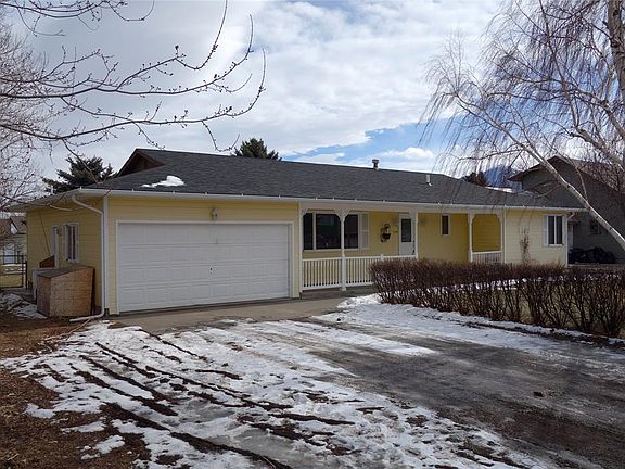 2nd image of 214 Spruce Ln