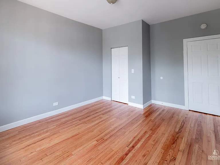 6111 S Eberhart Ave #2 — Photo 22