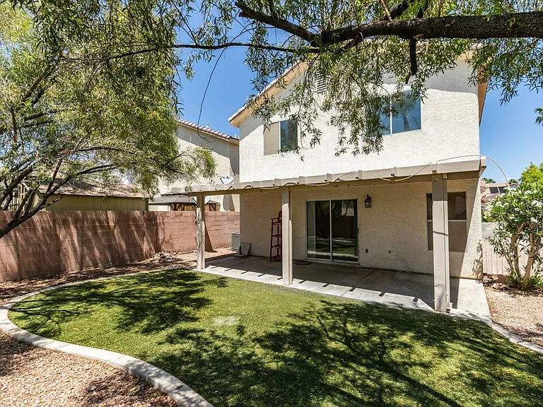 5025 Glittering Star Ct N — Photo 51