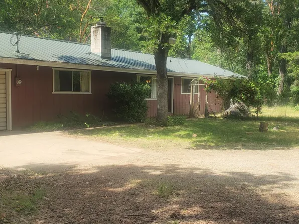 1424 Dick George Rd, Cave Junction, OR 97523