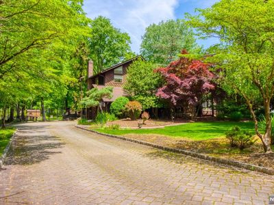 430 Anstatt Way, Haworth, NJ, 07641