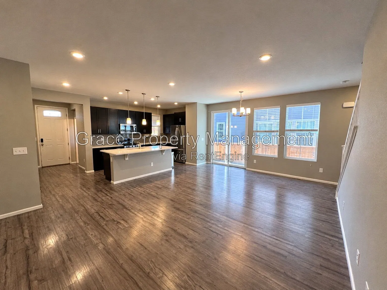 3 bed, 3.5 bath, 2444 sqft, $3,895 — Photo 3