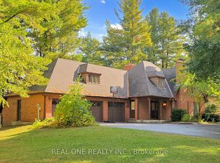 465 Woodland Acres Cres, Vaughan, ON L6A1G2