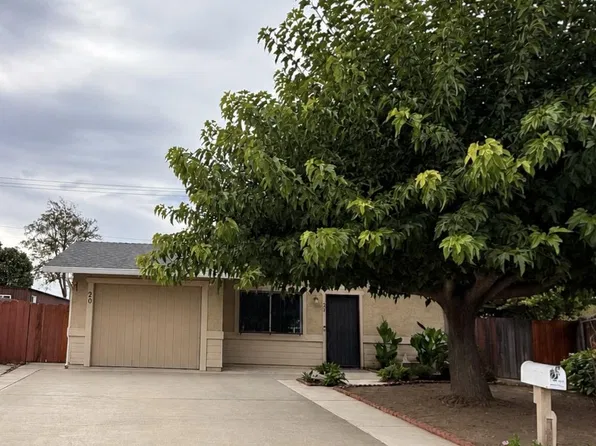 20 La Macchia Ct, Hollister, CA 95023
