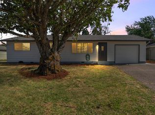 970 Long Ridge Dr, Springfield, OR 97478