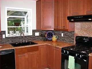 5th image of 4415 Tilbury Dr