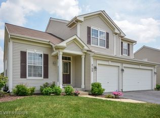 2100 Chad Ln, Montgomery, IL 60538