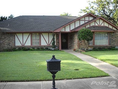 1st image of 320 Woodbrook Dr