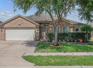 8011 Devon Lee Ct, Houston, TX 77040