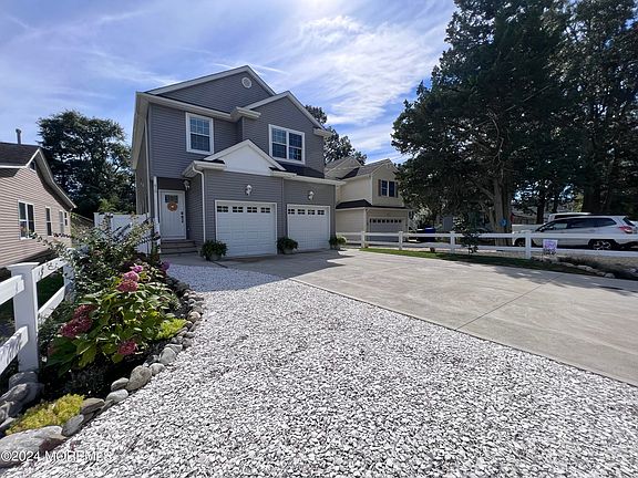 2nd image of 610 Parkside Avenue