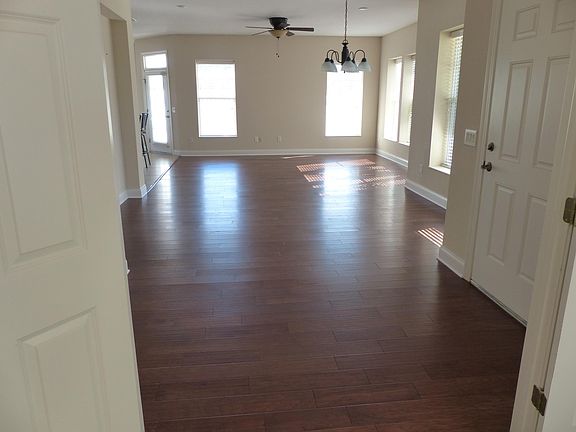 Dining room/living room