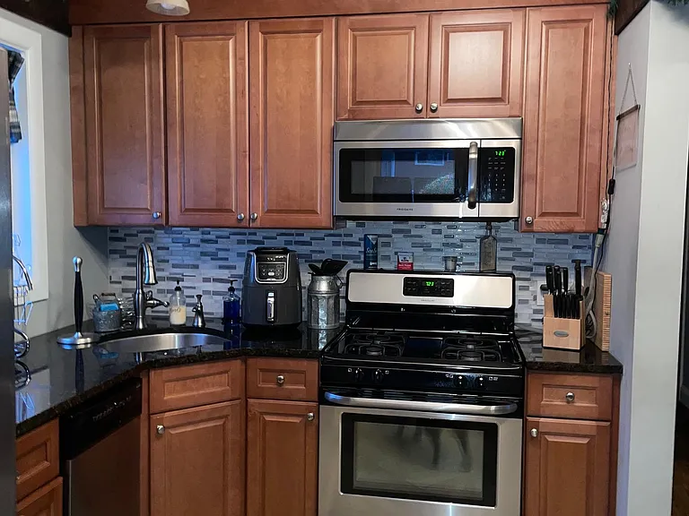 9180 Old Sound Ave — Photo 6