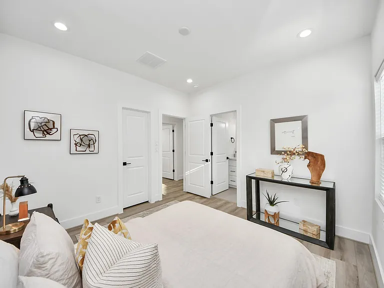 7723 Hammerly Blvd #B — Photo 38
