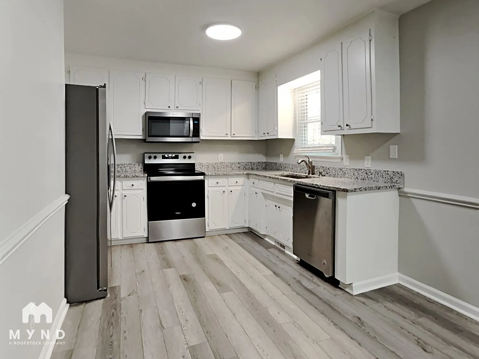3 bed, 2.0 bath, 1312 sqft, $1,985 — Photo 4