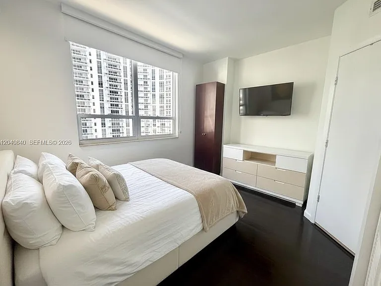 801 Brickell Key Blvd #1704 — Photo 6