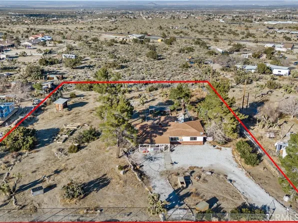 590 Smoketree Rd, Pinon Hills, CA 92372