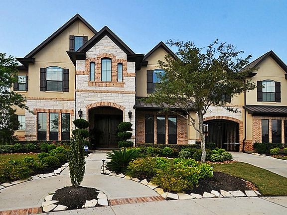 3rd image of 402 Olmstead Park Dr