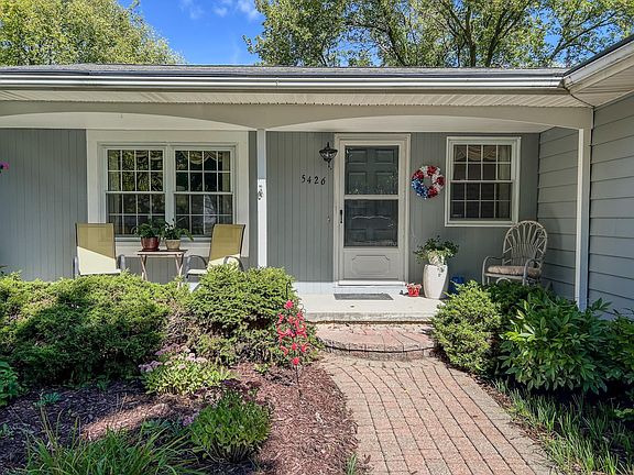 5th image of 5426 Meadowcrest Dr